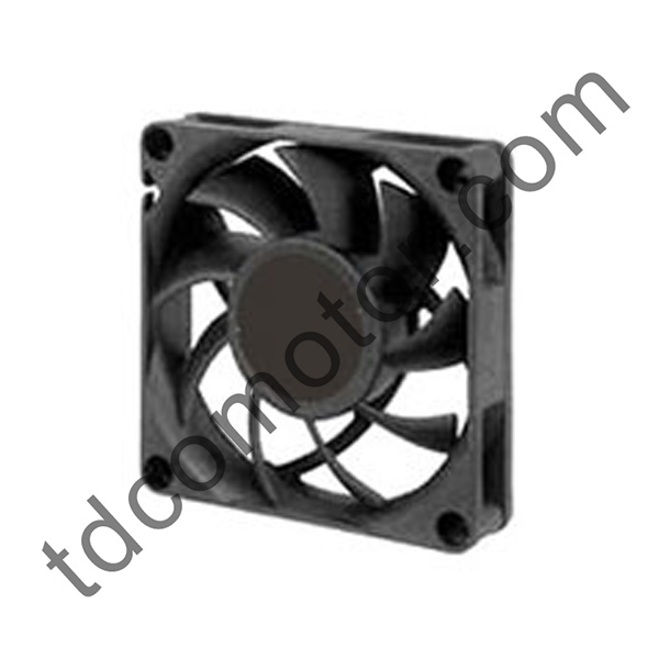DC-Axiallüfter 70x70x15 YZ-7015D Gleitlager Kugellager